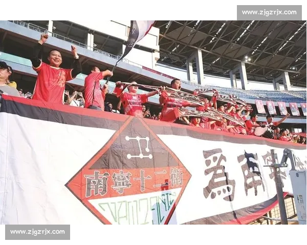 广西恒宸加冕中乙冠军!书写八桂足球新史诗 广西恒宸加冕中乙冠军!书写八桂足球新史诗